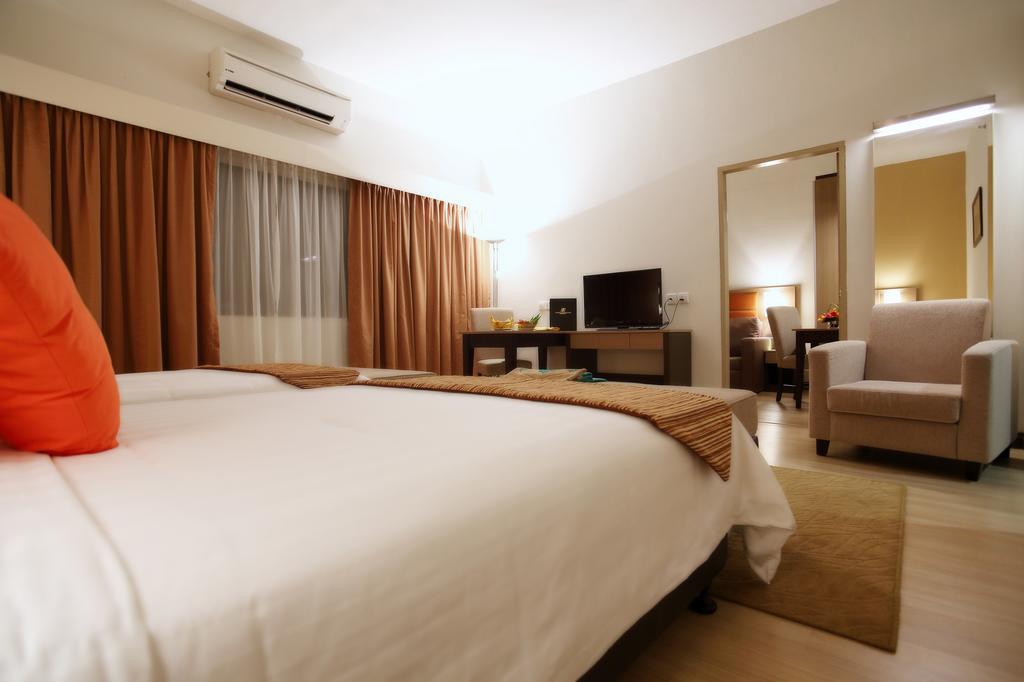 Raia Hotel & Convention Centre Terengganu Kuala Terengganu Ngoại thất bức ảnh