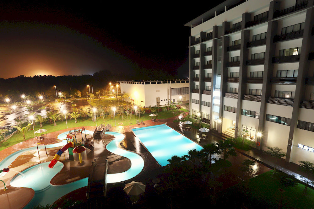 Raia Hotel & Convention Centre Terengganu Kuala Terengganu Ngoại thất bức ảnh