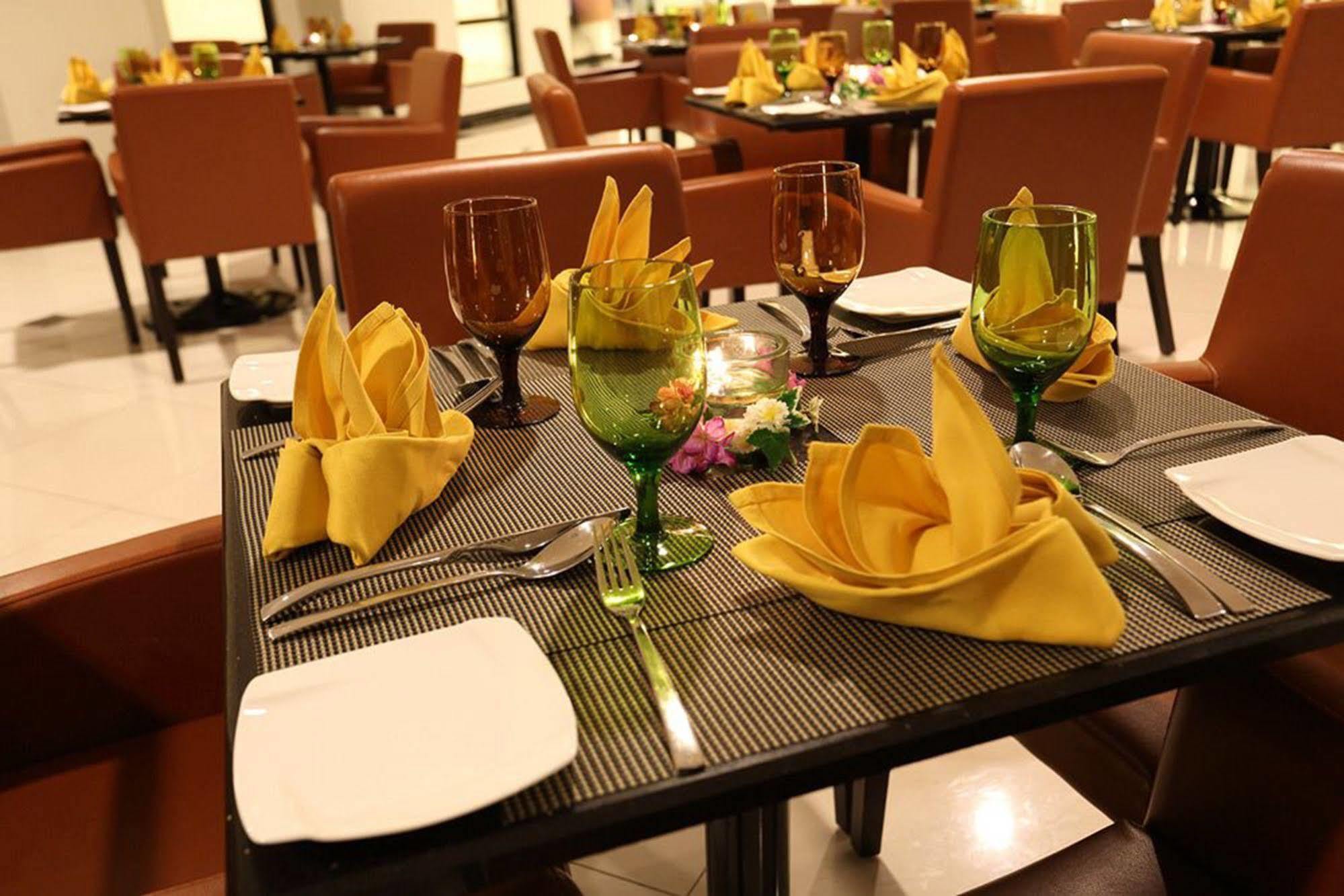 Raia Hotel & Convention Centre Terengganu Kuala Terengganu Ngoại thất bức ảnh